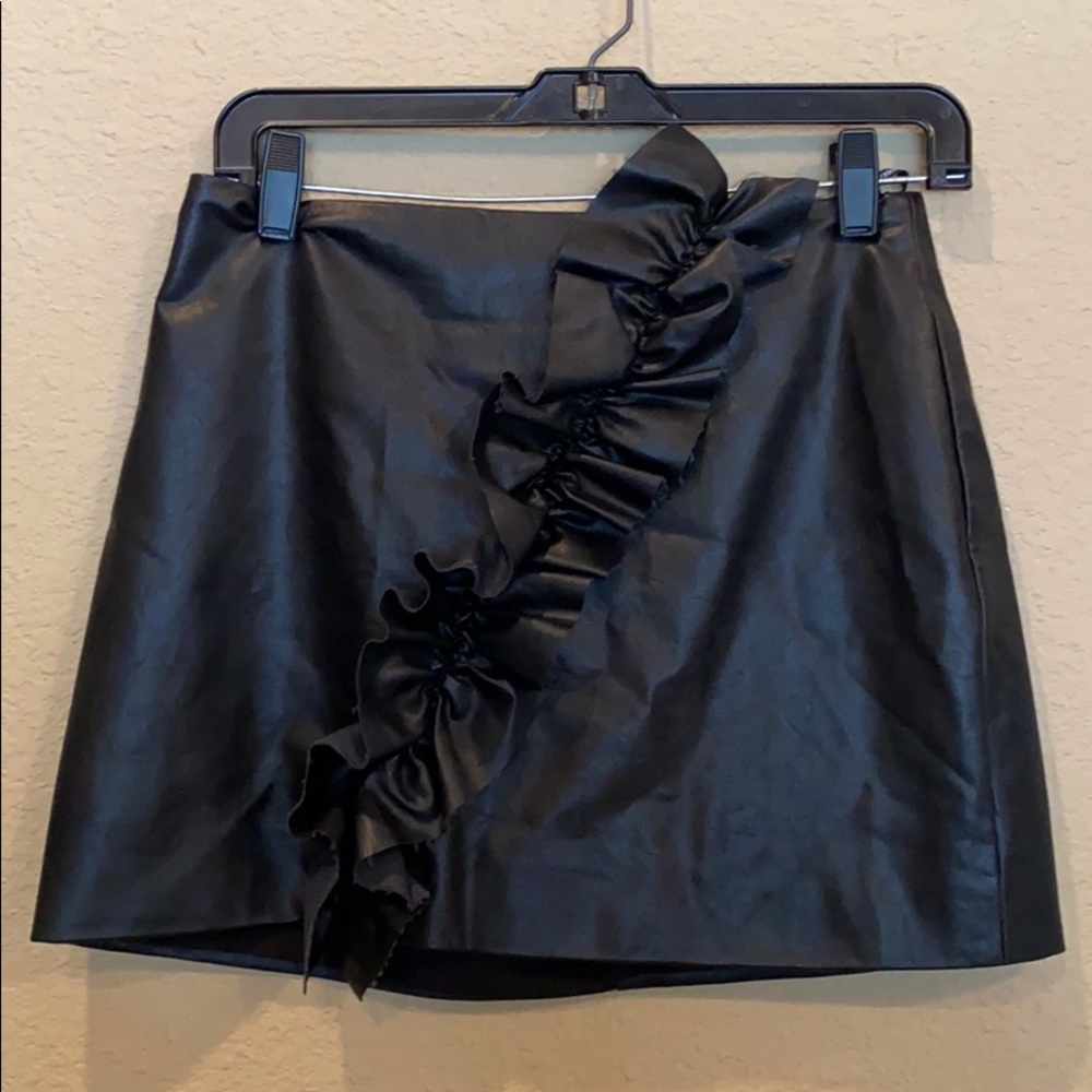 Forever 21: Black Leather Skirt